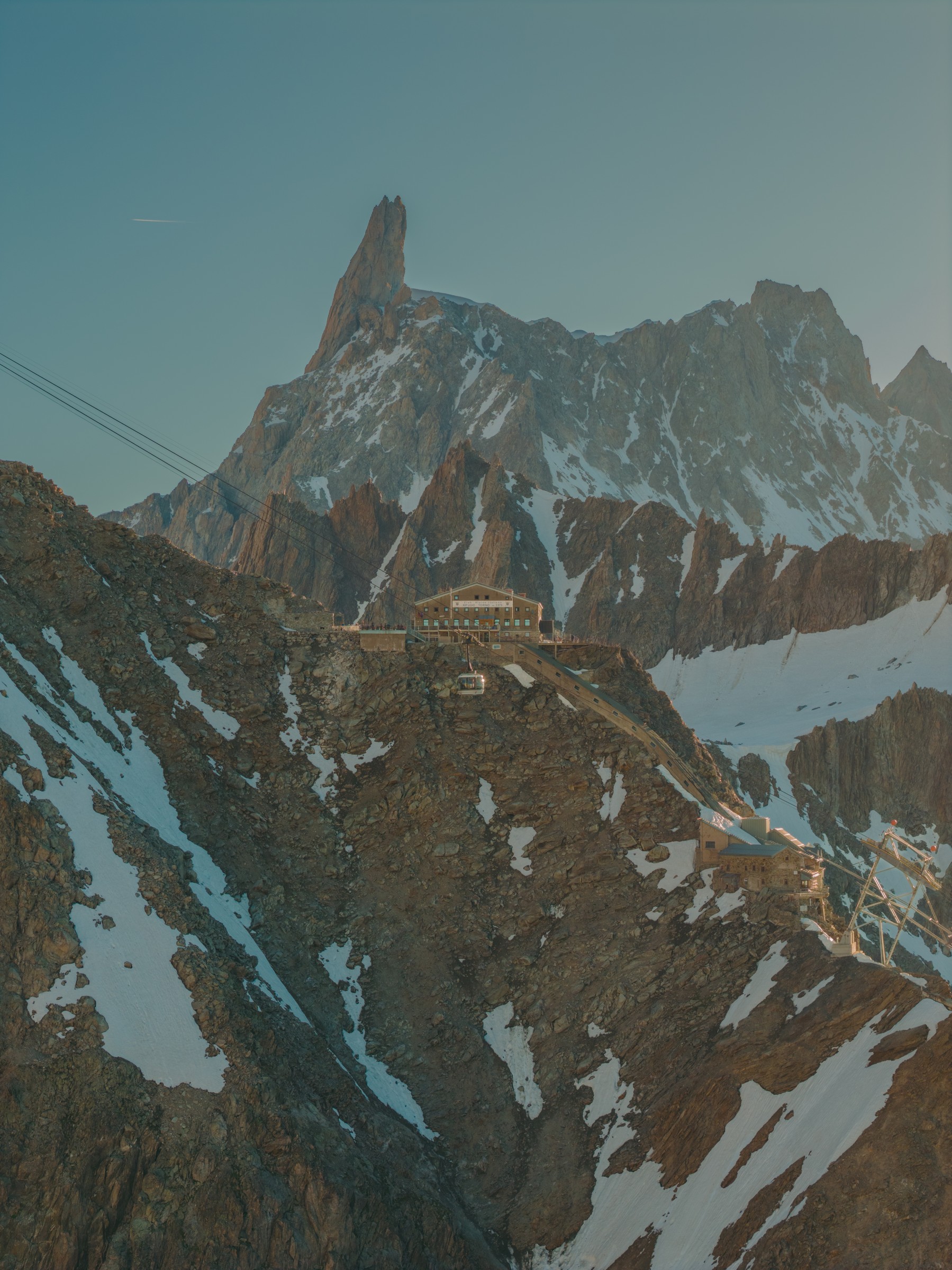 The Torino hut and cable car facilities beneath the Dent du Géant
